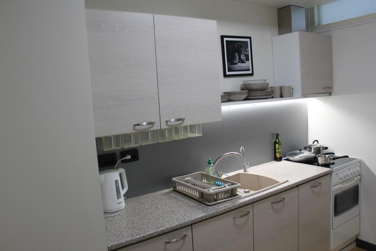 New Modern 4-Room Apartment With Big Balcony And Undeground Parking In Center Of Таллин Экстерьер фото