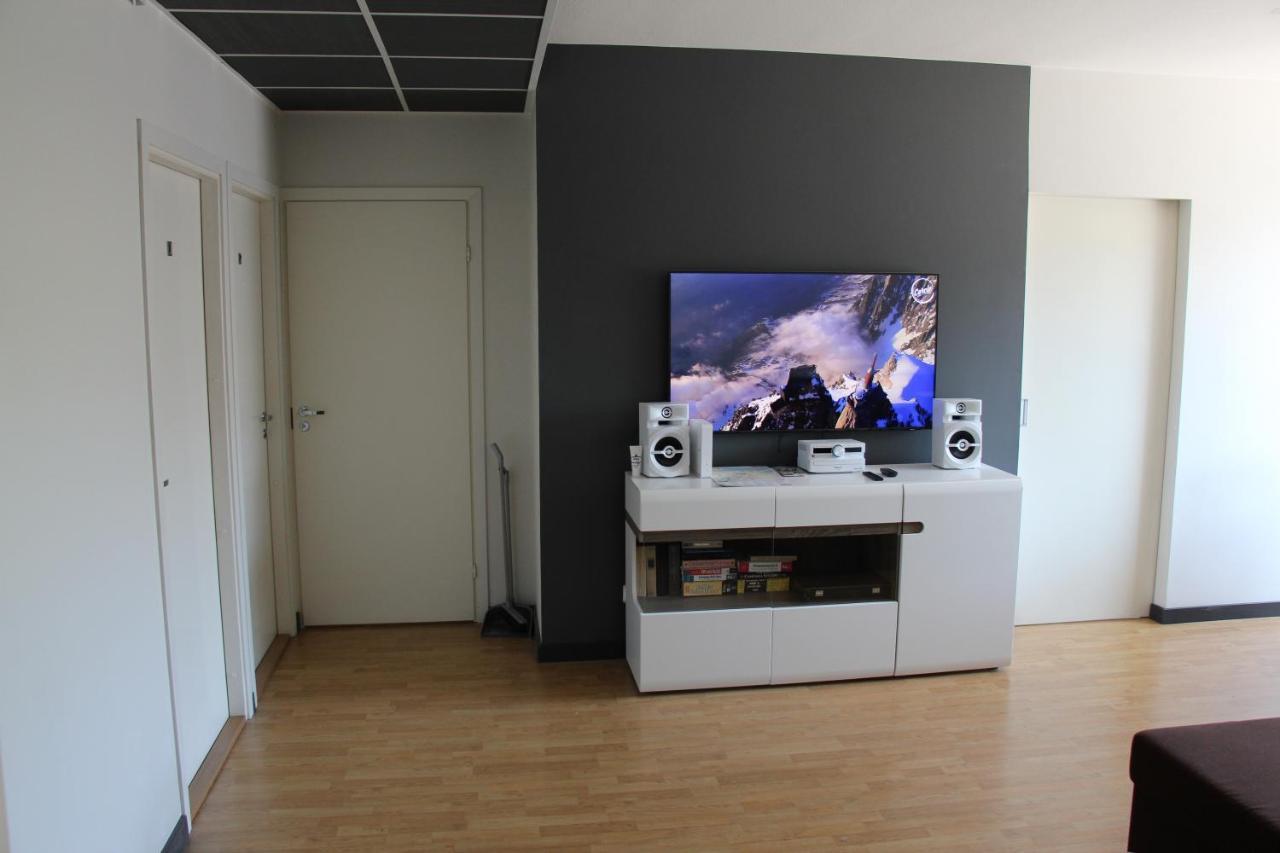 New Modern 4-Room Apartment With Big Balcony And Undeground Parking In Center Of Таллин Экстерьер фото