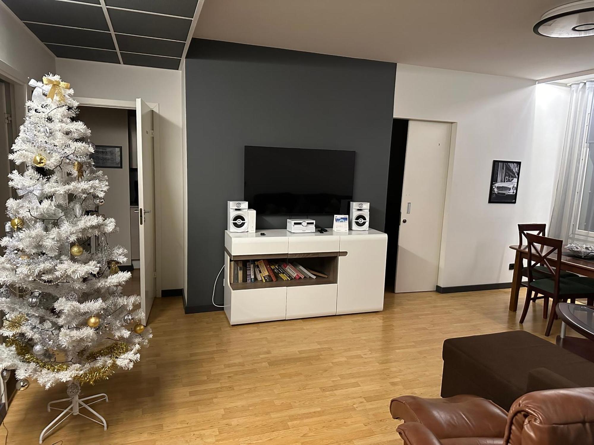 New Modern 4-Room Apartment With Big Balcony And Undeground Parking In Center Of Таллин Экстерьер фото